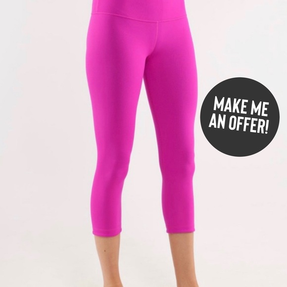 lululemon athletica Other - Lululemon REVERSIBLE pink/black cropped leggings